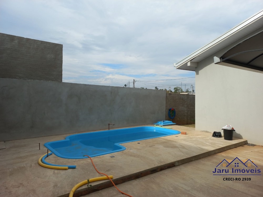 Oportunidade imperdível: Casa com 2 quartos, suíte master e piscina por R$380.000,00