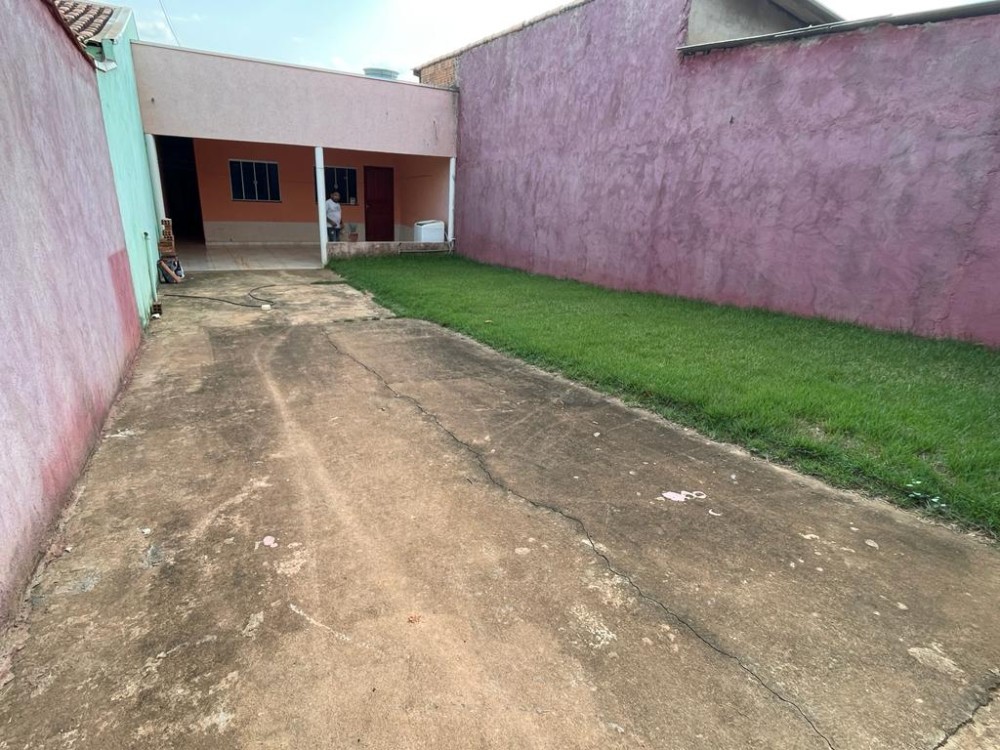 Vende-se casa no setor 07 próximo ao Hospital do Governo Vende-se casa no setor 07 próximo ao Hospital do Governo