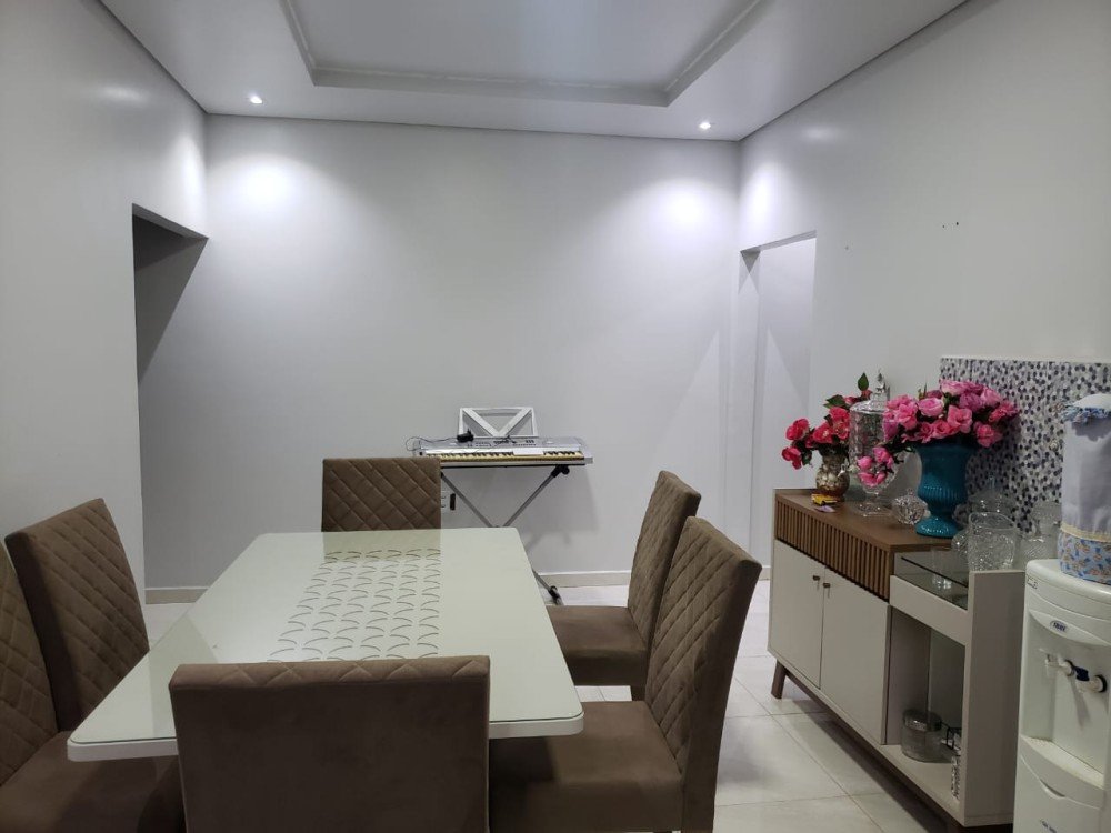 Casa disponivel para venda no setor 01