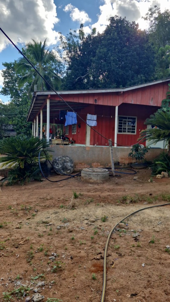 Vende-se sitio de 8,5 alqueires a 900 metros do centro de Governador Jorge Texeira