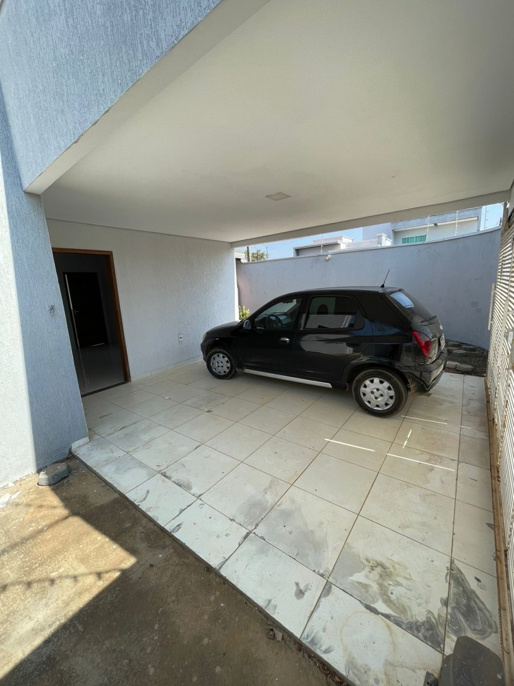 Vende-se e Aluga-se residência no Savana Park em Jaru