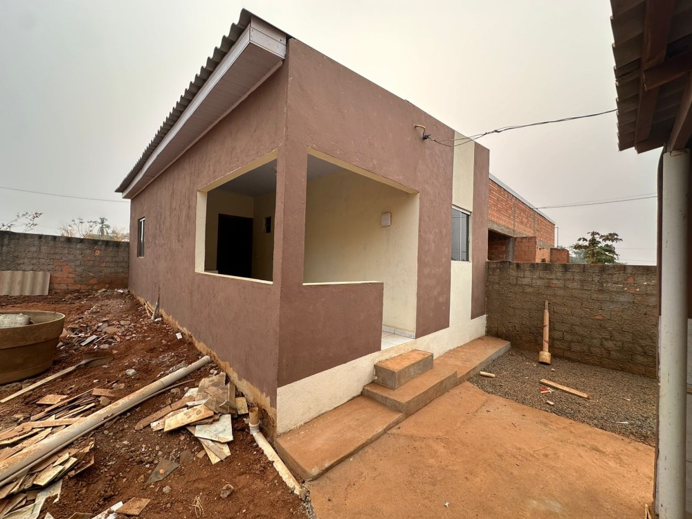 Aluga-se Casa e Apartamento no mesmo terreno