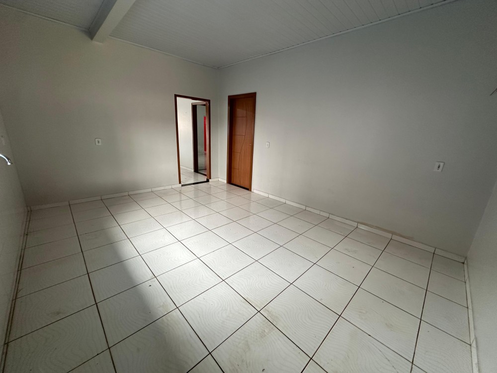 Vende-se imóvel no setor 4 próximo a BR-364  em Jaru