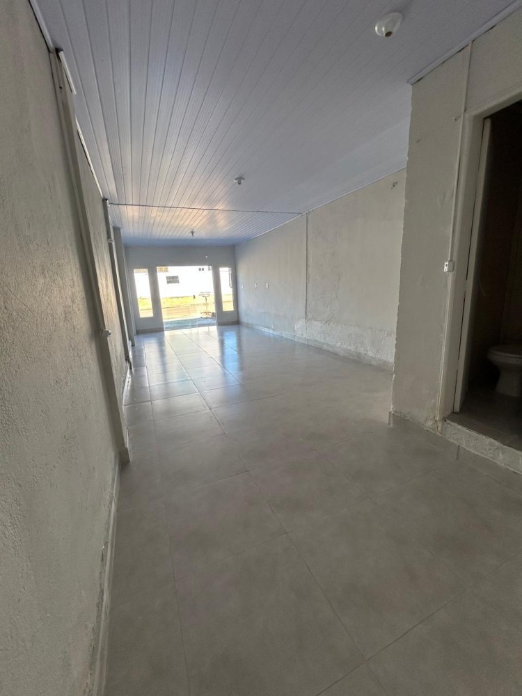 Aluga-se ponto comercial na Avenida Padre Adolpho Rohl Aluga-se ponto comercial na Avenida Padre Adolpho Rohl