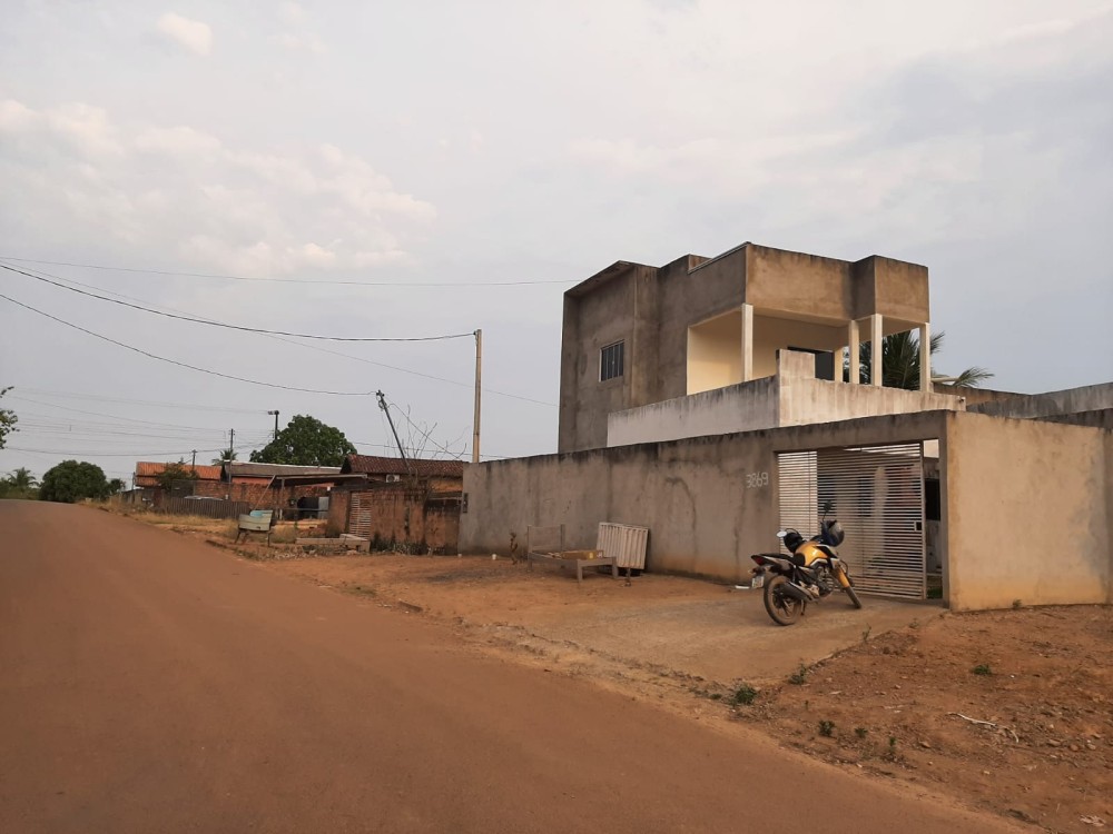 Vende-se ótima casa no Jardim dos Estados Vende-se ótima casa no Jardim dos Estados