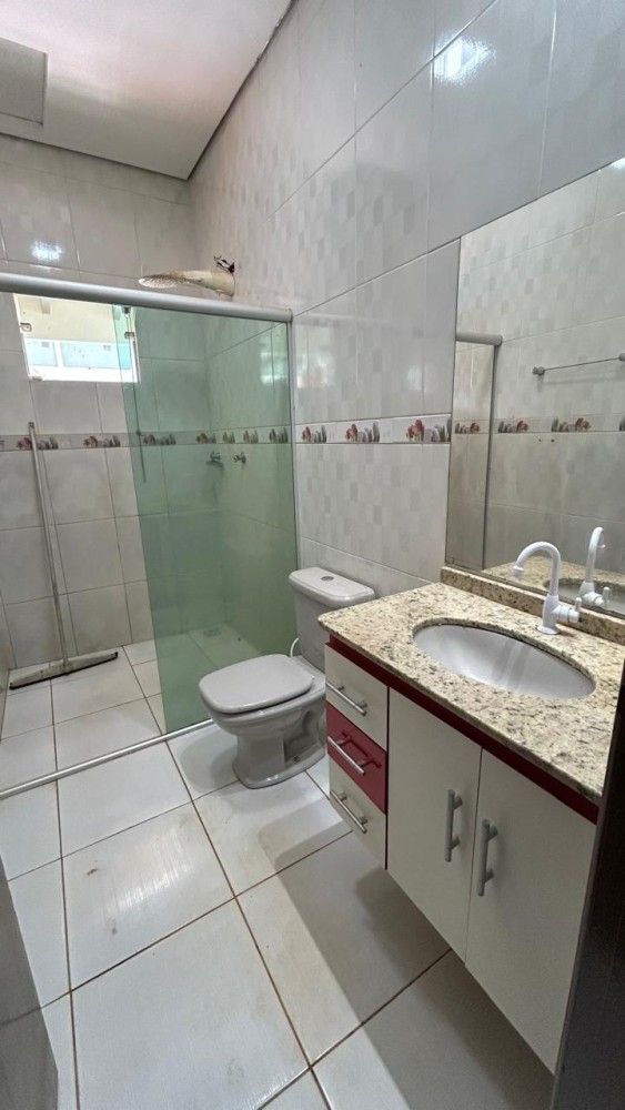Aluga-se excelente casa com piscina no setor 04 Aluga-se excelente casa com piscina no setor 04