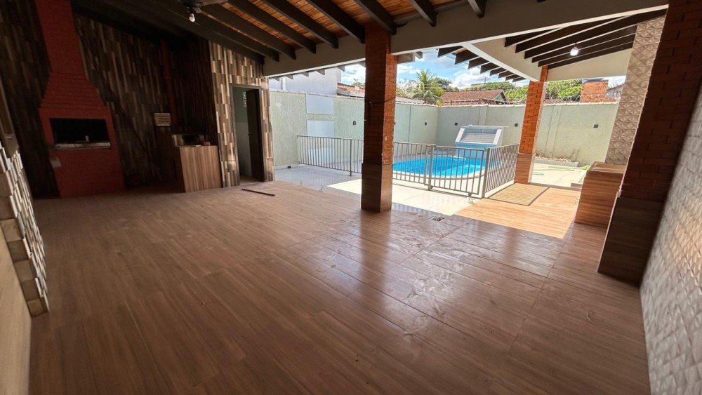 Aluga-se excelente casa com piscina no setor 04 Aluga-se excelente casa com piscina no setor 04