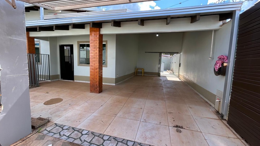 Aluga-se excelente casa com piscina no setor 04 Aluga-se excelente casa com piscina no setor 04
