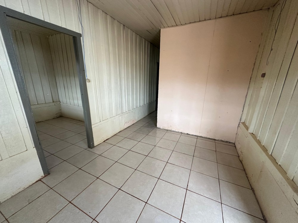 Aluga-se casa com 3 quartos em Jaru Aluga-se casa com 3 quartos em Jaru