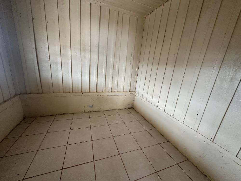 Aluga-se casa com 3 quartos em Jaru Aluga-se casa com 3 quartos em Jaru