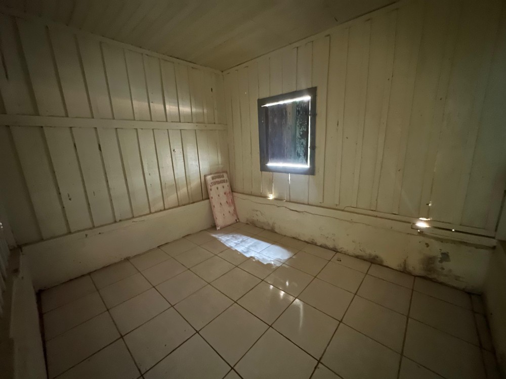 Aluga-se casa com 3 quartos em Jaru Aluga-se casa com 3 quartos em Jaru