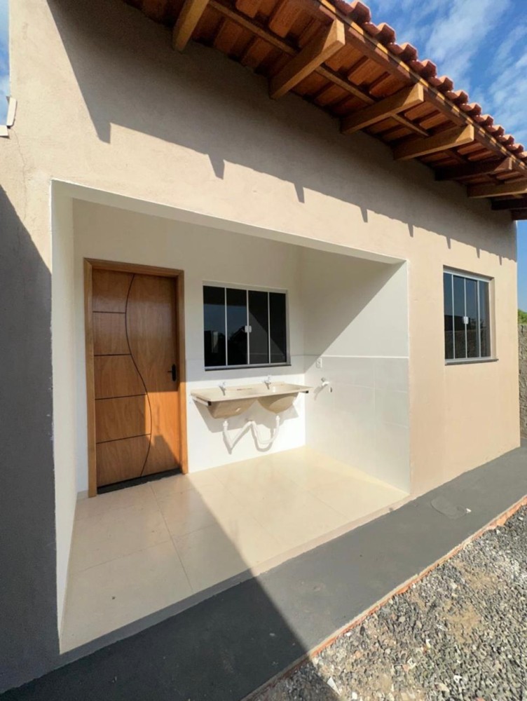 Vende-se casa no setor 07 apta para financiamento