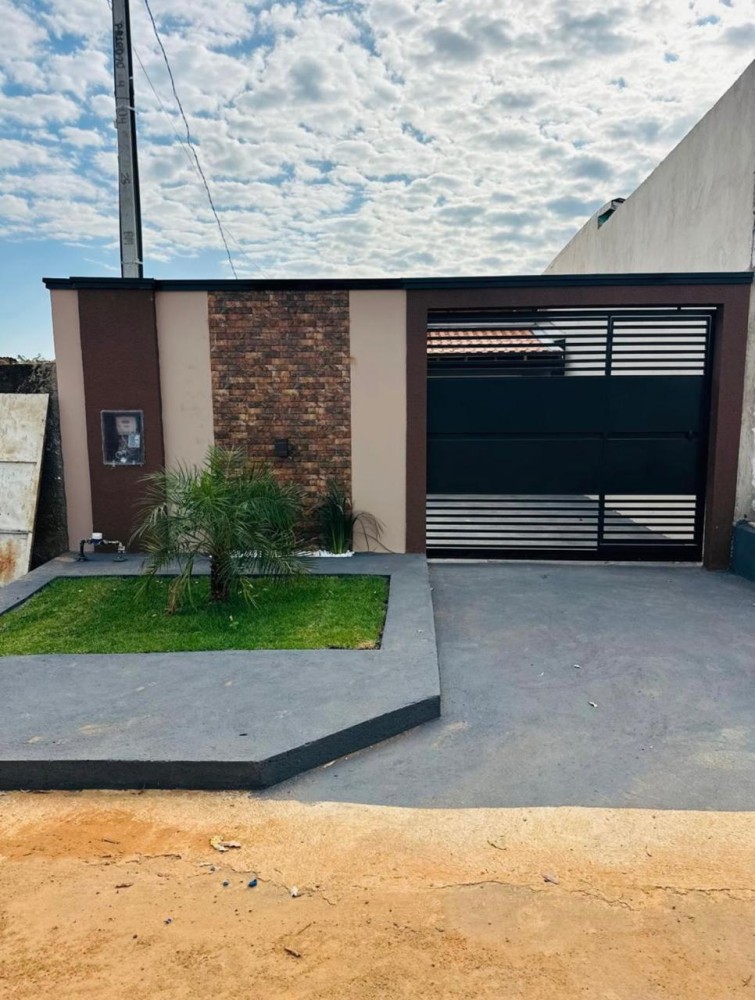 Vende-se casa no setor 07 apta para financiamento