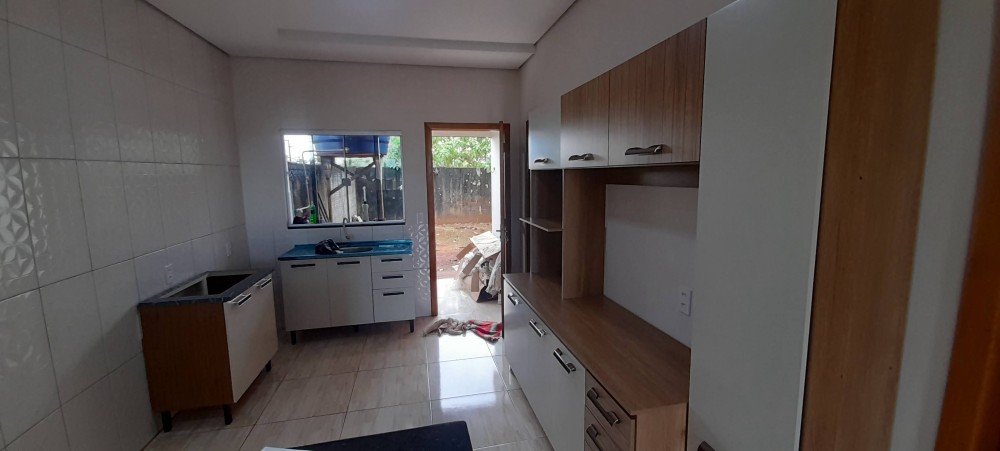 Vende-se casa apta a financiamento na entrada do Savana Park em Jaru