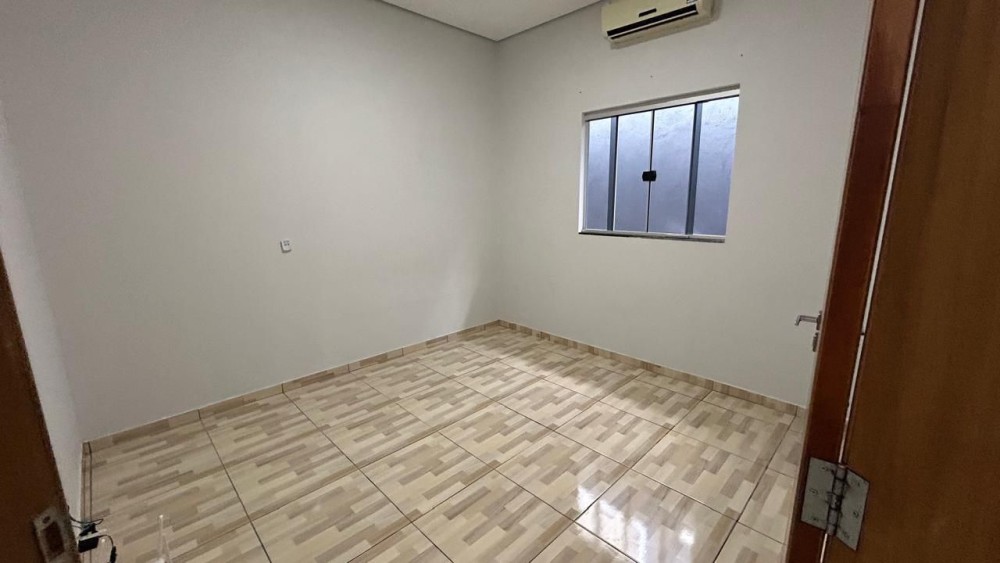 Aluga-se casa no Orleans próximo á fimca