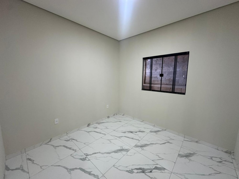 Aluga-se casa nova com suíte no Orleans