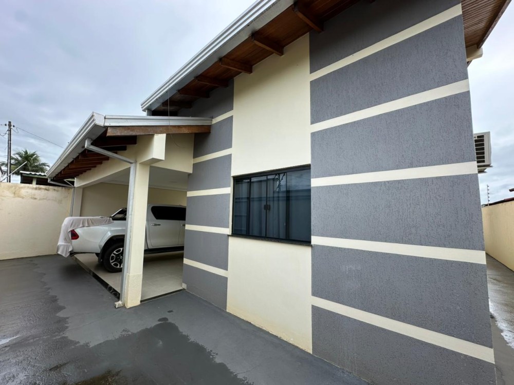 Vende-se ótimo imóvel com 3 quartos, suíte e edícula no setor 2