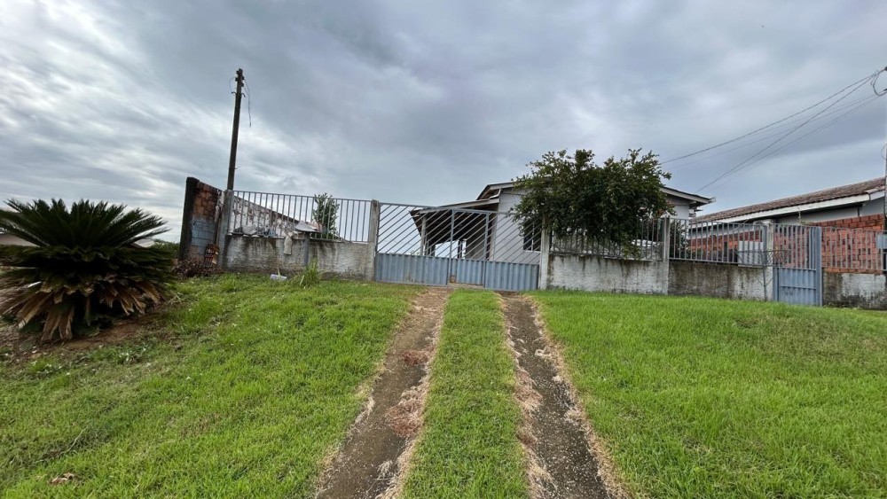 Aluga-se casa no setor 02