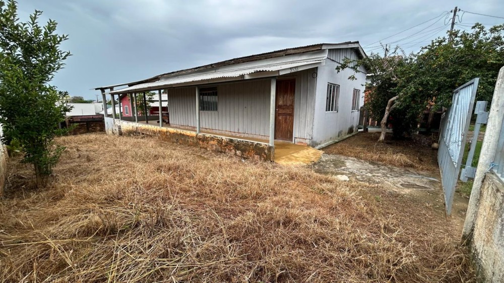 Aluga-se casa no setor 02