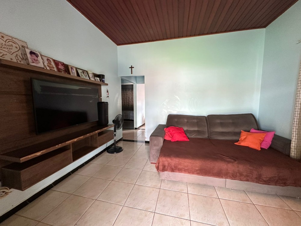 Vende-se casa no Jardim novo estado em Jaru