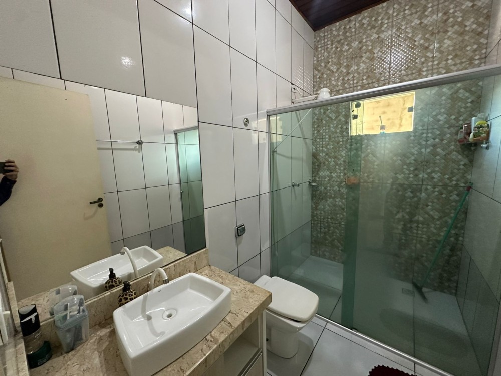 Vende-se casa no Jardim novo estado em Jaru