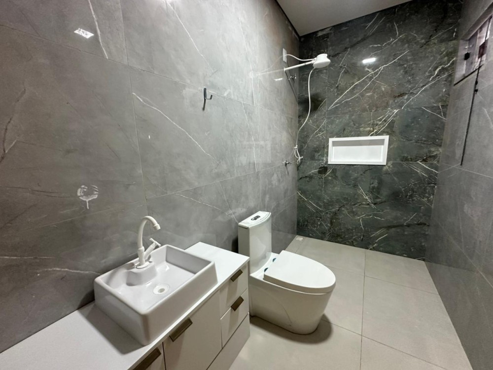 Vende-se ótima casa recém construída apta a financiamento Minha Casa Minha Vida