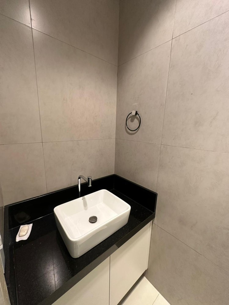 Casa de alto padrão mobiliada à venda no Orleans – 3 Quartos, área de lazer e energia solar