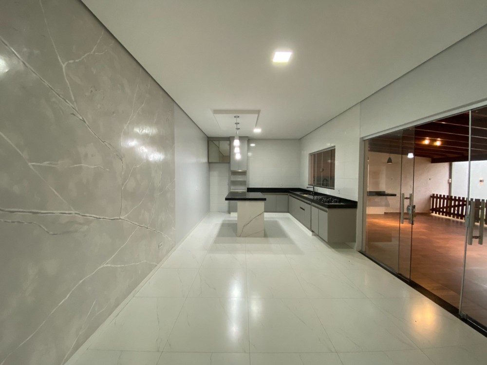 Ótimo imóvel á venda com área de lazer e suíte com closet no Savana Park em Jaru