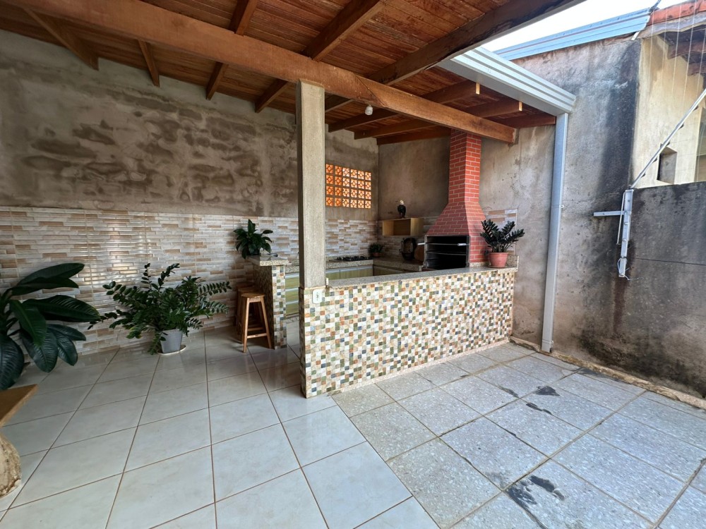 Vende-se casa no Jardim novo estado em Jaru