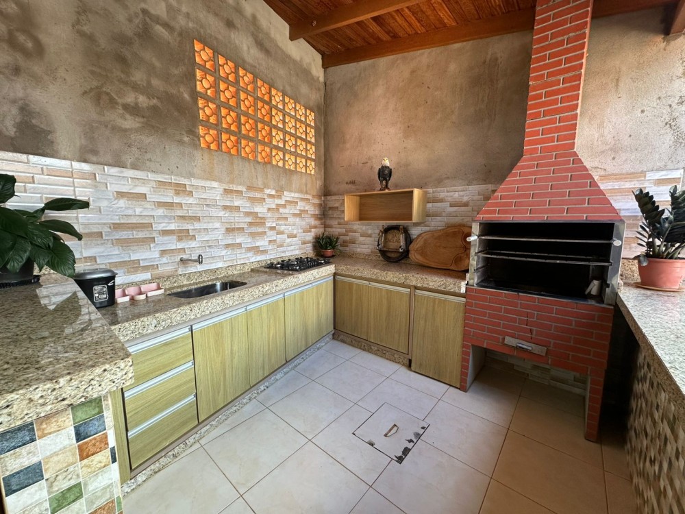 Vende-se casa no Jardim novo estado em Jaru