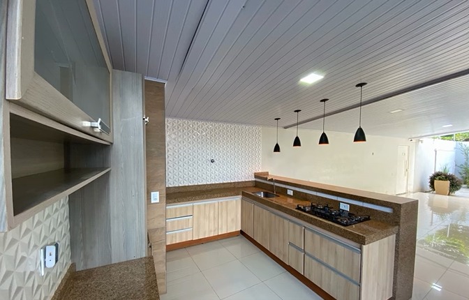 VENDE-SE CASA – 3 QUARTOS – SETOR 05