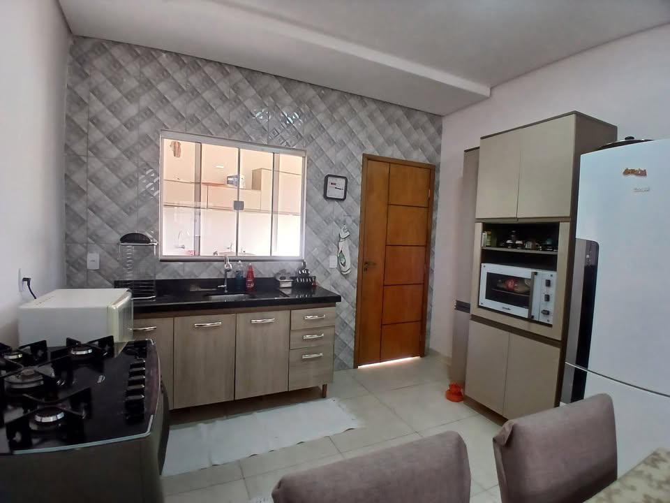 VENDE-SE CASA – 2 QUARTOS – SETOR 02