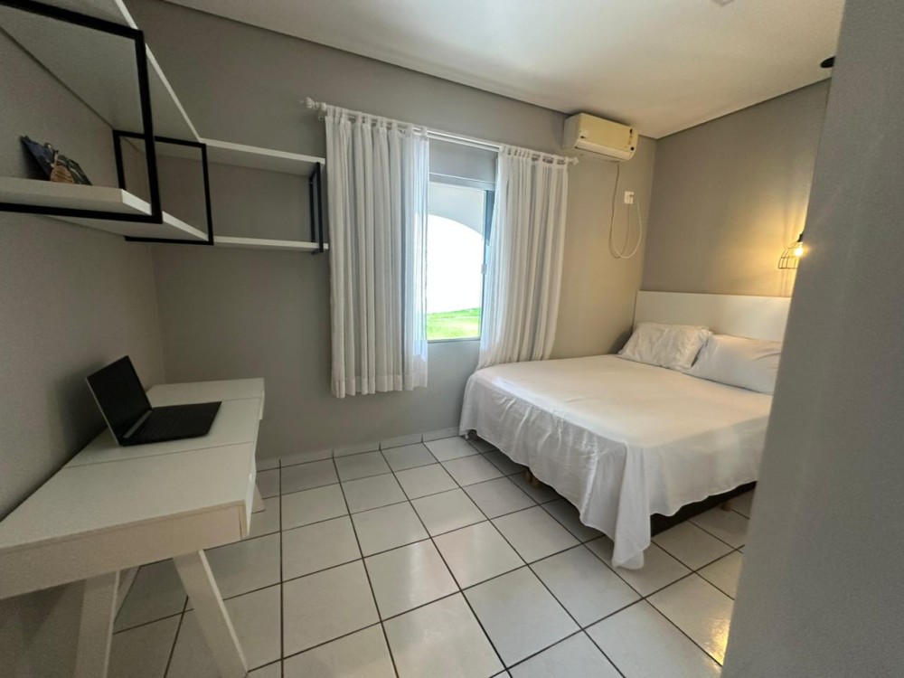 Casa à venda com 4 quartos bem localizada no setor 1 em Jaru