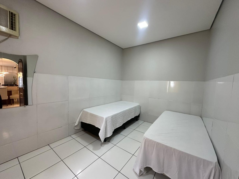 Casa à venda com 4 quartos bem localizada no setor 1 em Jaru