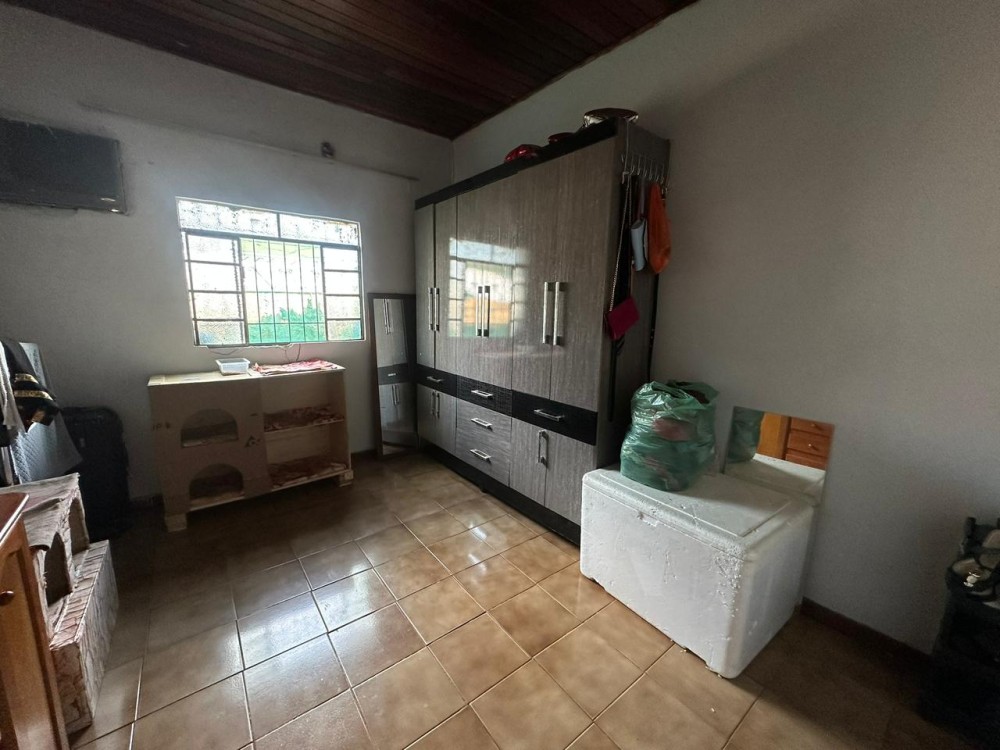 CASA A VENDA – 3 QUARTOS BEM LOCALIZADA SETOR 02 – JARU
