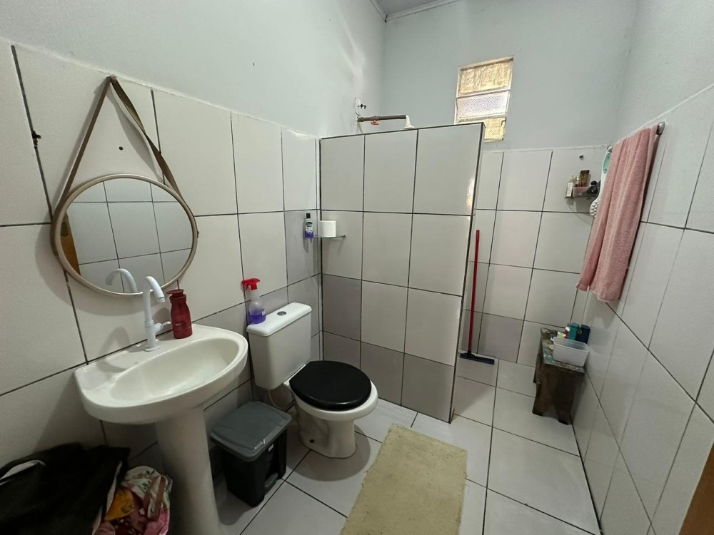 CASA A VENDA – 3 QUARTOS BEM LOCALIZADA SETOR 02 – JARU