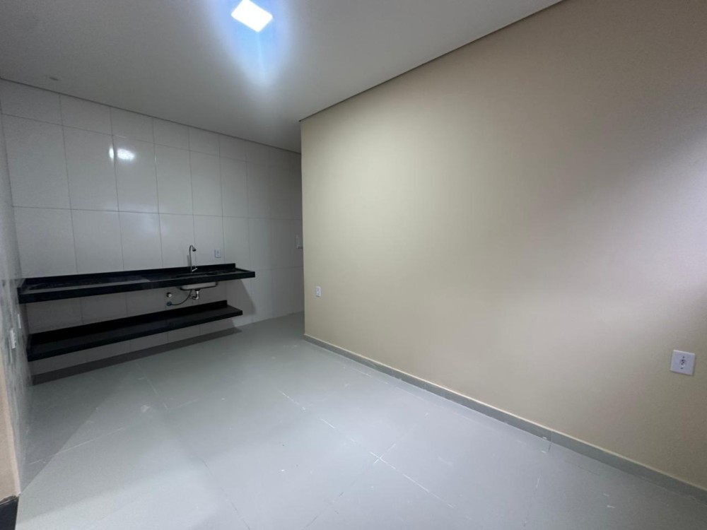 ALUGA-SE APARTAMENTOS – BAIRRO MORUMBI – AO LADO DA FIMCA JARU