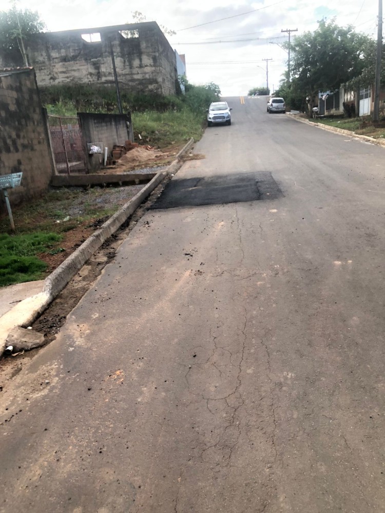 VENDE-SE CASA – SETOR 03 – 2 QUARTOS