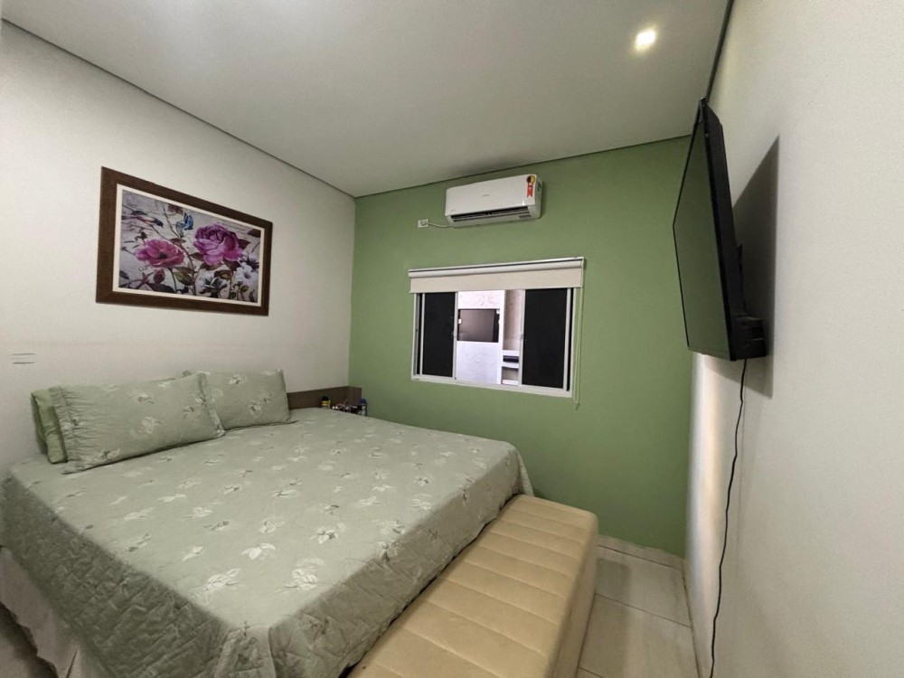 VENDE-SE CASA COM 4 QUARTOS – SETOR 01 JARU