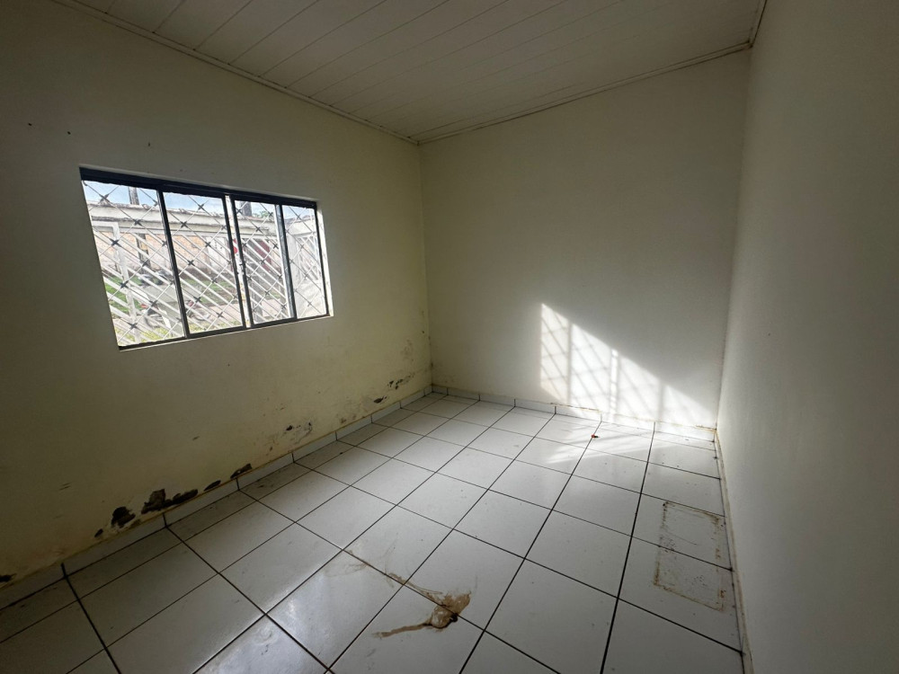 VENDE-SE CASA – 3 QUARTOS – SETOR 02