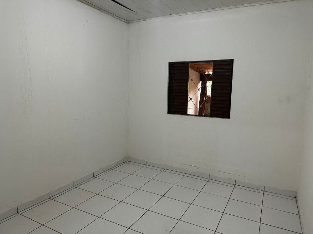 VENDE-SE CASA – 3 QUARTOS – SETOR 02