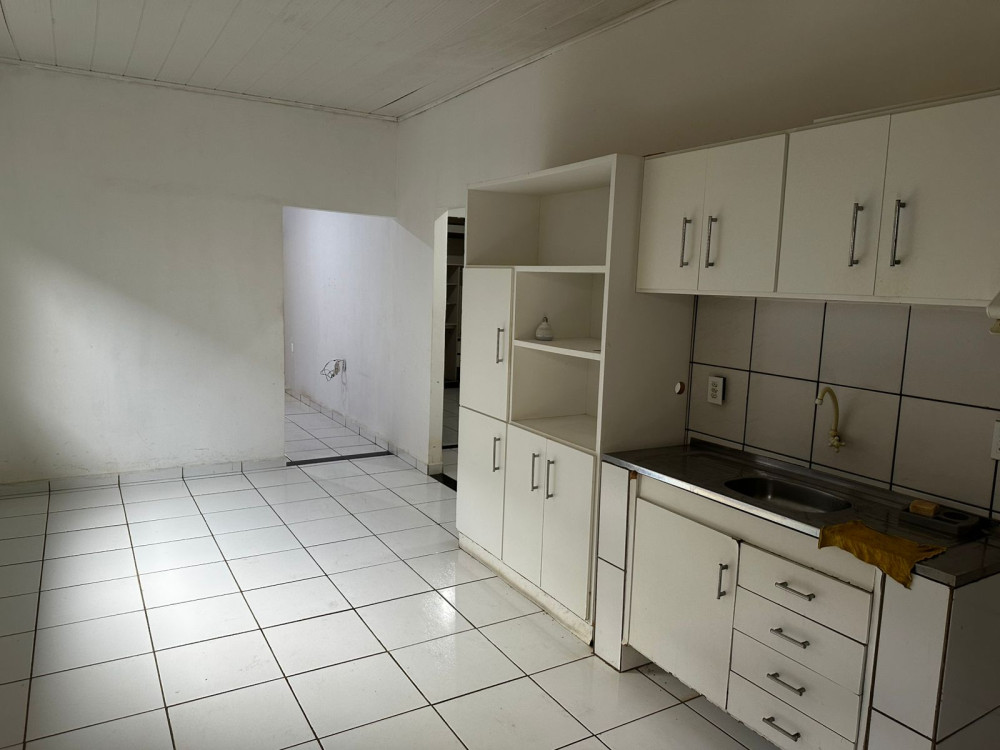 VENDE-SE CASA – 3 QUARTOS – SETOR 02