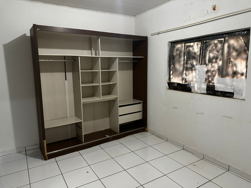 VENDE-SE CASA – 3 QUARTOS – SETOR 02