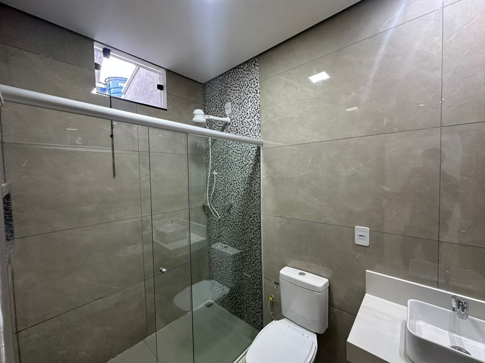 ALUGA-SE CASA – 2 QUARTOS – SAVANA PARK